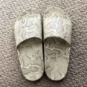 Steve Madden Womens Sofi Slides